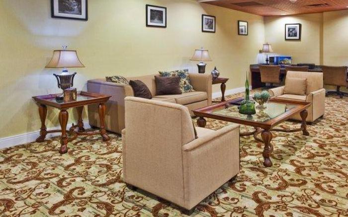 HOLIDAY INN EXPRESS SAVANNAH AIRPORT By IHG