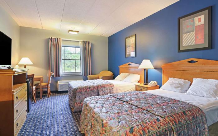 Days Inn & Suites by Wyndham Lancaster Amish Country