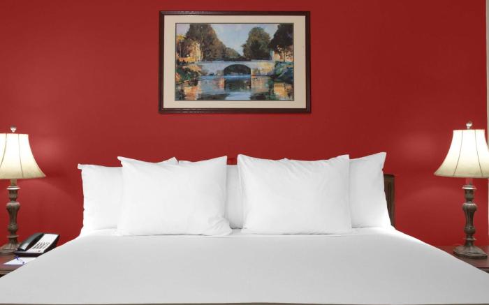 Baymont by Wyndham Brunswick GA