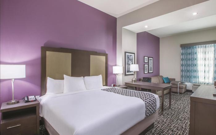 La Quinta Inn & Suites by Wyndham Lake Charles - Westlake
