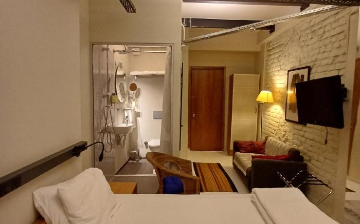 Peradays Hotel