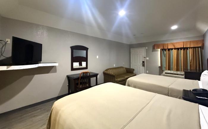Hotel O Regency Suites Houston - IAH Beltway 8