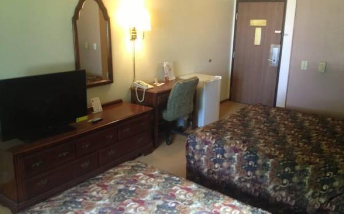 Baymont by Wyndham Oshkosh Airport