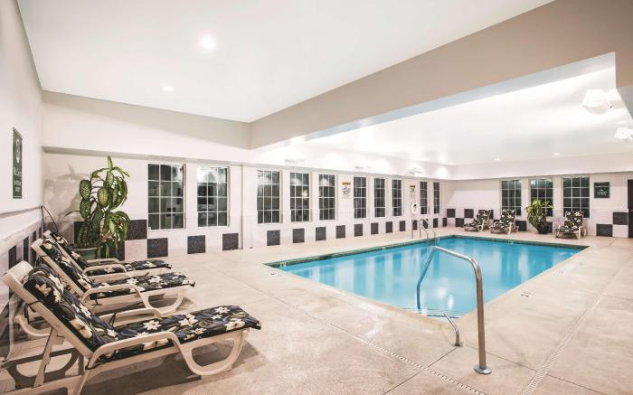 La Quinta Inn & Suites by Wyndham Stonington-Mystic Area