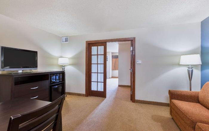 AmericInn by Wyndham Monmouth