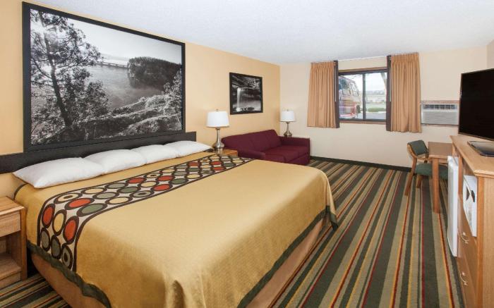 Super 8 By Wyndham Ottawa Starved Rock
