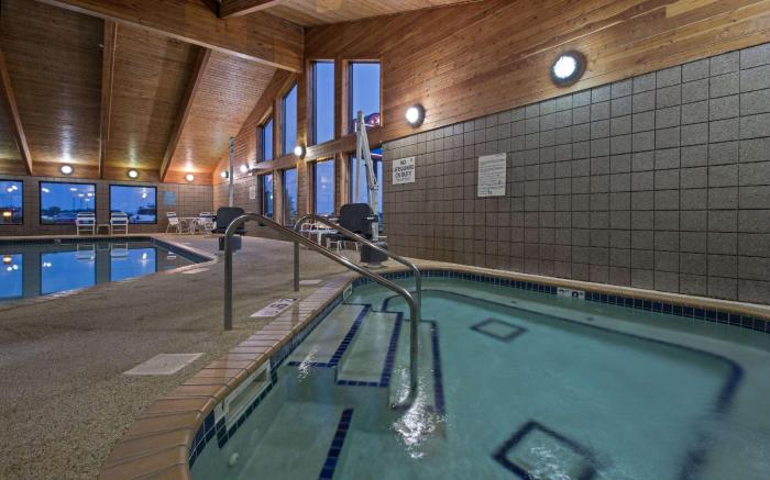 AmericInn by Wyndham Iowa Falls