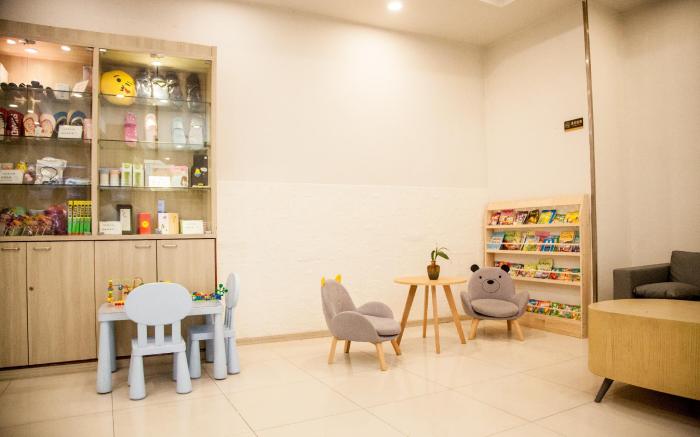 Hanting Hotel Weinan Railway Station