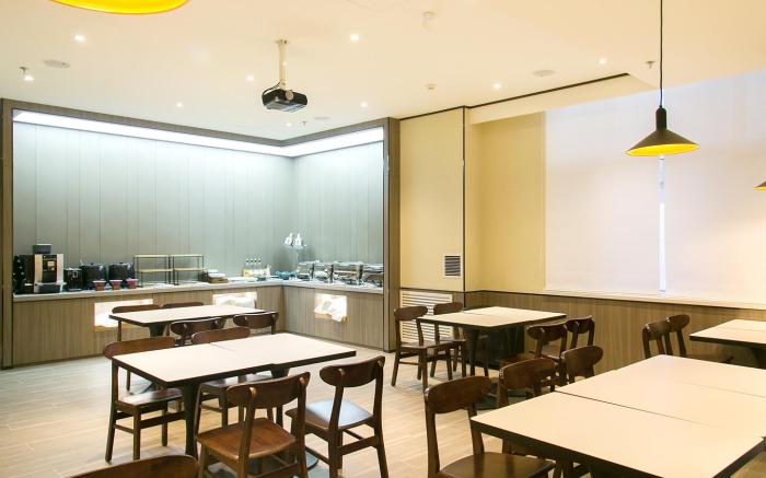 Hanting Hotel Changchun Jingyue Changying Century City