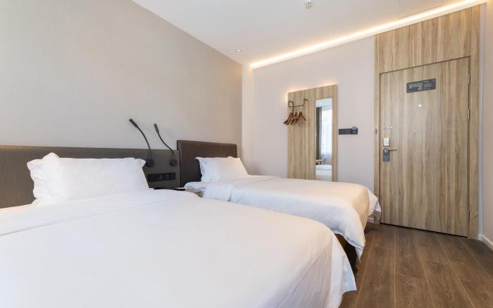 Hanting Hotel Beijing Hepingli North Street Metro Station