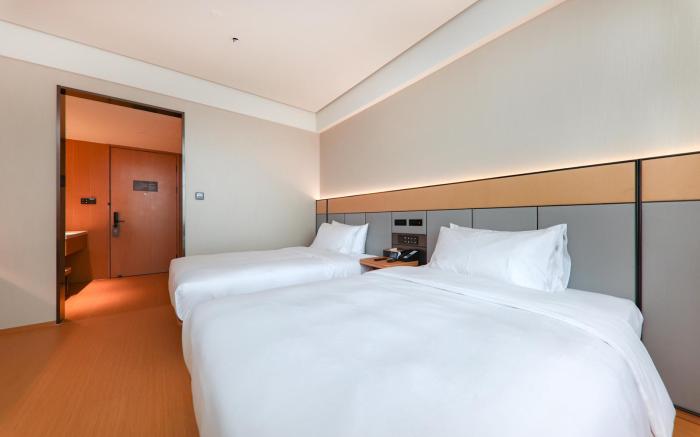 Ji Hotel Cixi Municipal Government