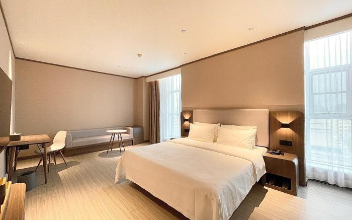 Hanting Hotel Luohe Linying Yingchuan Avenue