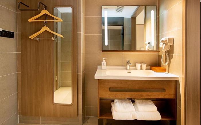 Hanting Hotel Zhengzhou Zhongyuan Aquatic Products Liugang