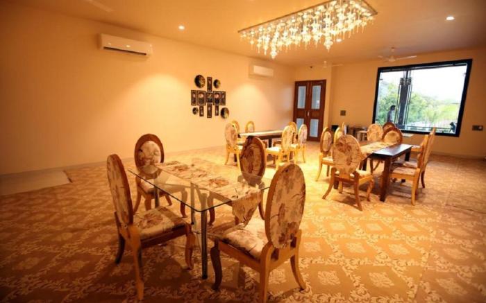Solitaire Resorts