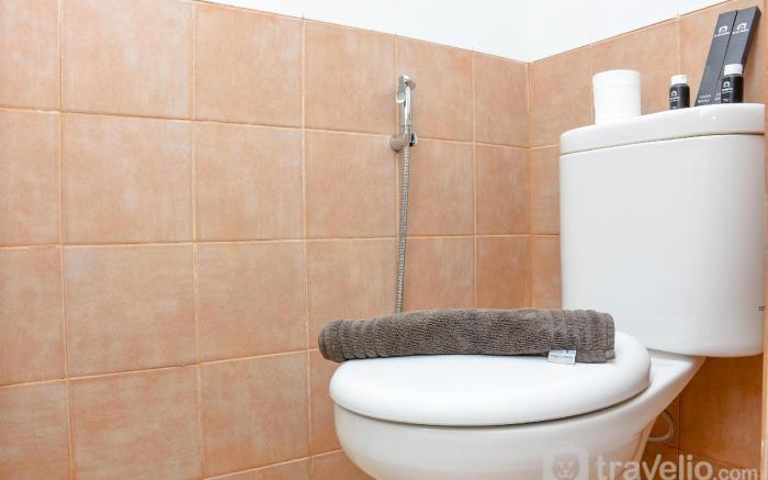 Yotayori Home 2BR Green Pramuka City By Travelio