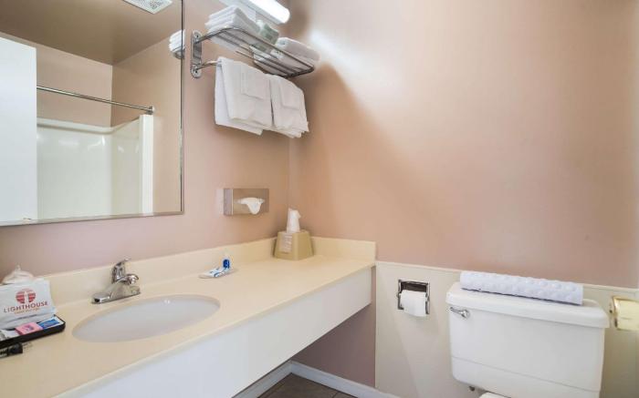 Rodeway Inn at Somers Cove Marina