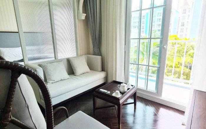 Grand florida Poolview-1BR-Step to jomtien beach