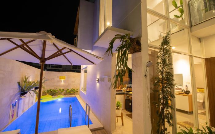 White House Villa Batu . Private Pool. 3 KT. 3 KM 