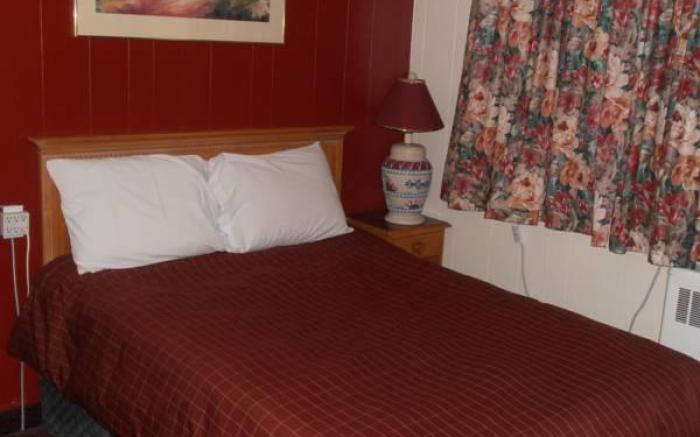 Maples Motel