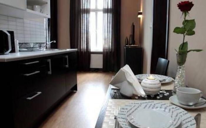 Glam House Apartments