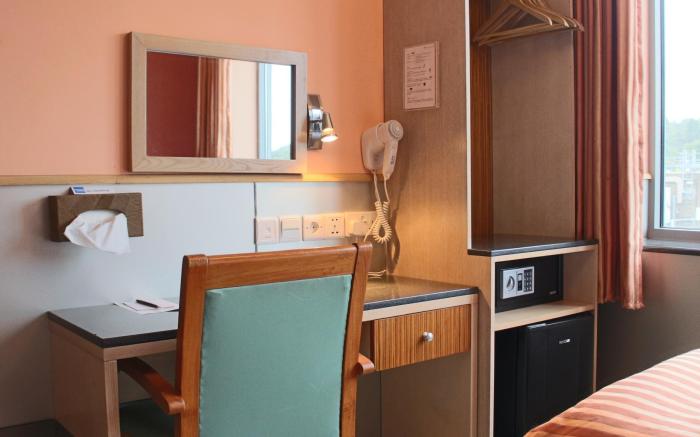 Eurotraveller Hotel Premier @ Harrow