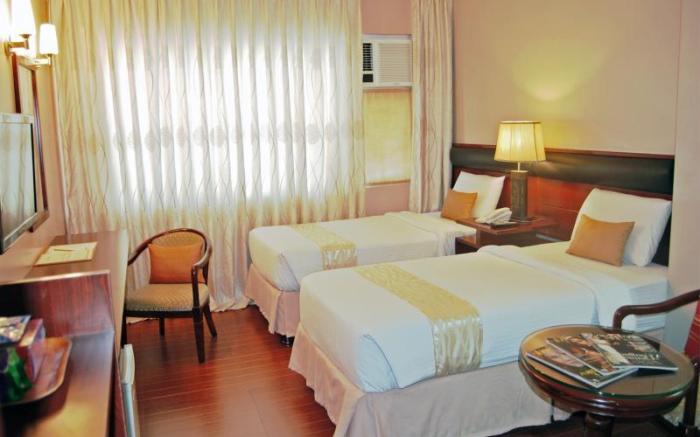 Allure Hotel & Suites