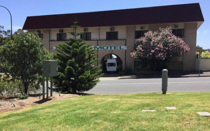 Tollgate Motel