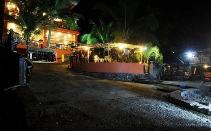 Pier Uno Dive Resort