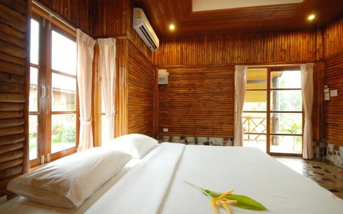Golden Cliff Beach Resort