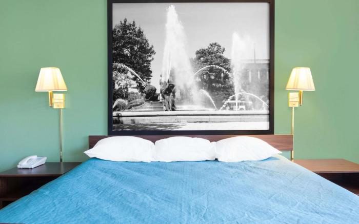 Super 8 By Wyndham Harrisburg Hershey West