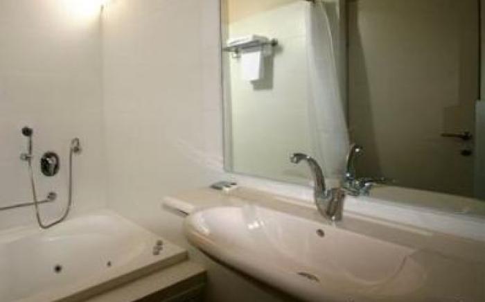 Q Village Hotel - Poleg Beach