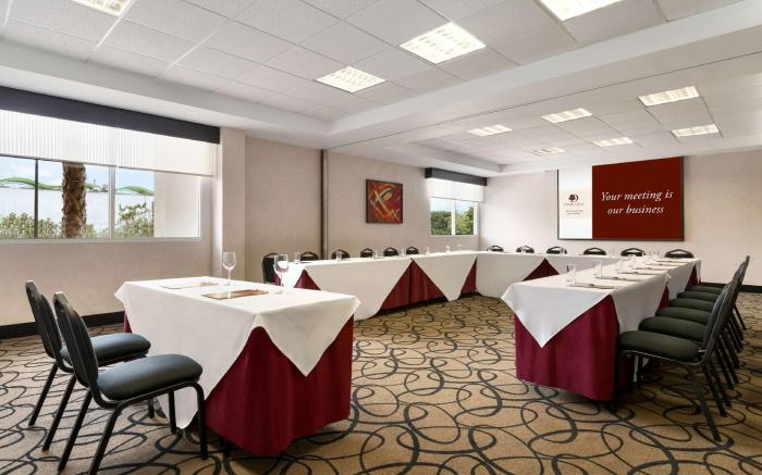Doubletree Hotel By Hilton Queretaro