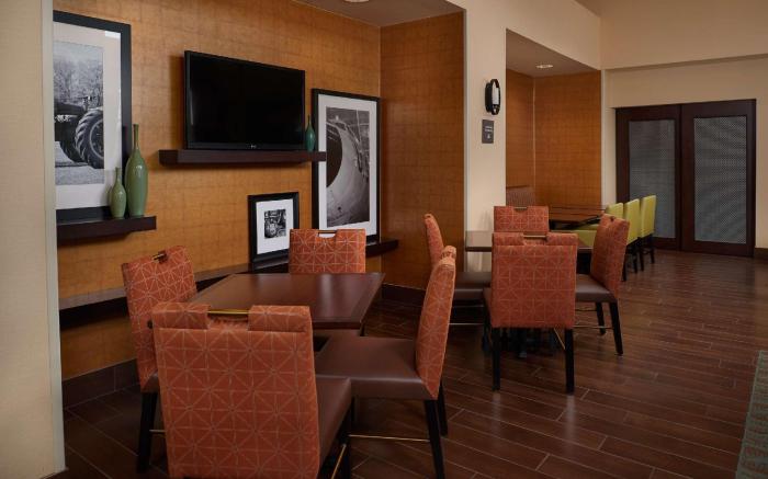 Hampton Inn & Suites Rogers