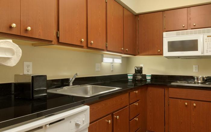 Homewood Suites by Hilton Kansas City Overland Park