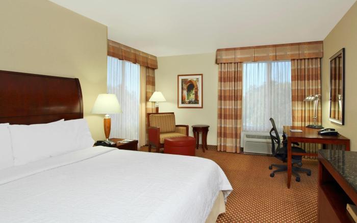 Hilton Garden Inn Sonoma County Airport