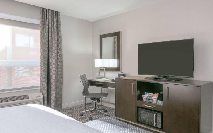 Hampton Inn & Suites Worcester