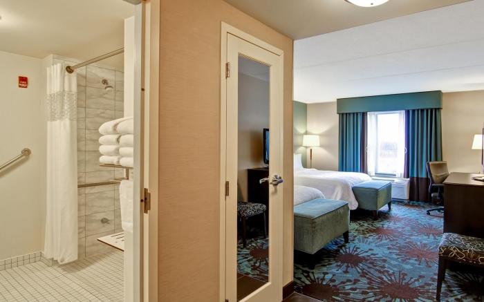 Hampton Inn Toronto Airport Corp Center Ontario