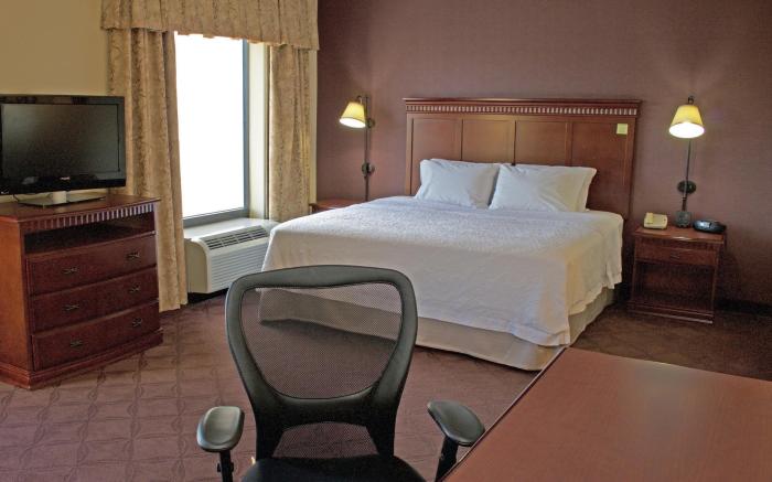 Hampton Inn and Suites Chesapeake Battlefield Blvd.