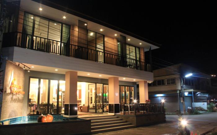 Saranya River House