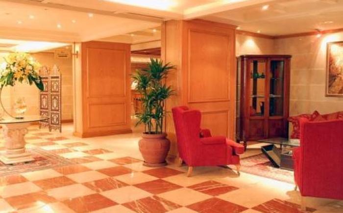 Imperial Suites Hotel