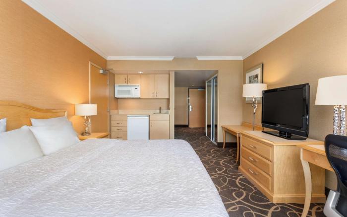 Hampton Inn & Suites by Hilton Vancouver-Downtown