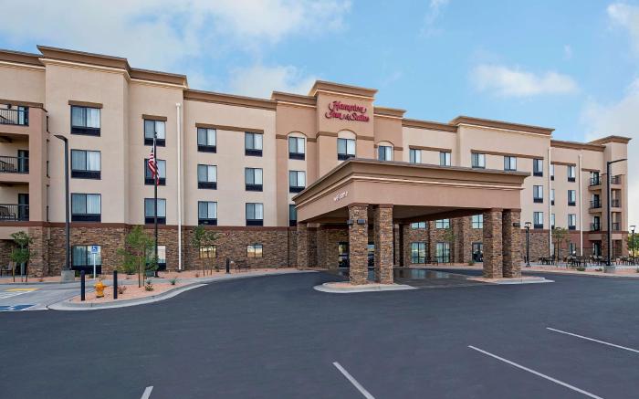 Hampton Inn & Suites Page - Lake Powell