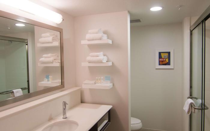 Hampton Inn & Suites Tulsa Downtown