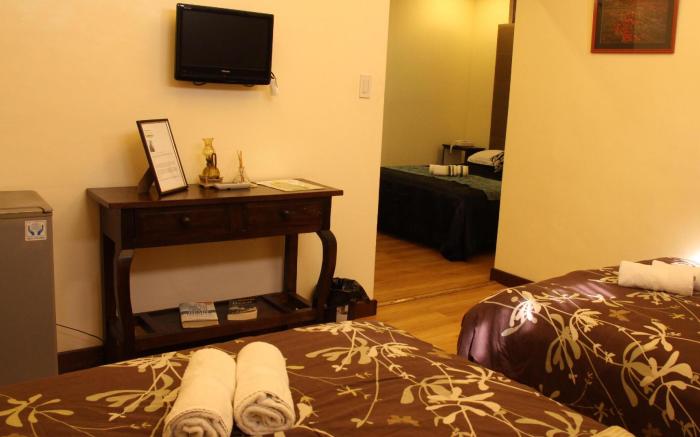 Twin Pines Suites