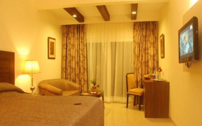 Classic Hill Top Resorts Chamba