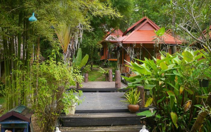 Pho Rak Nah Pai Guesthouse