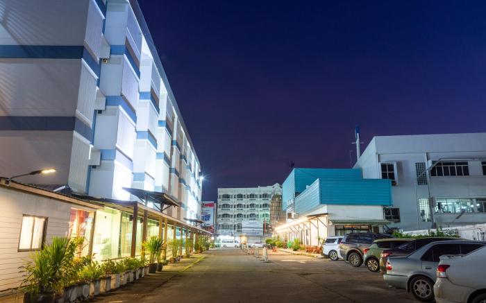 Mayflower Grand Hotel Korat