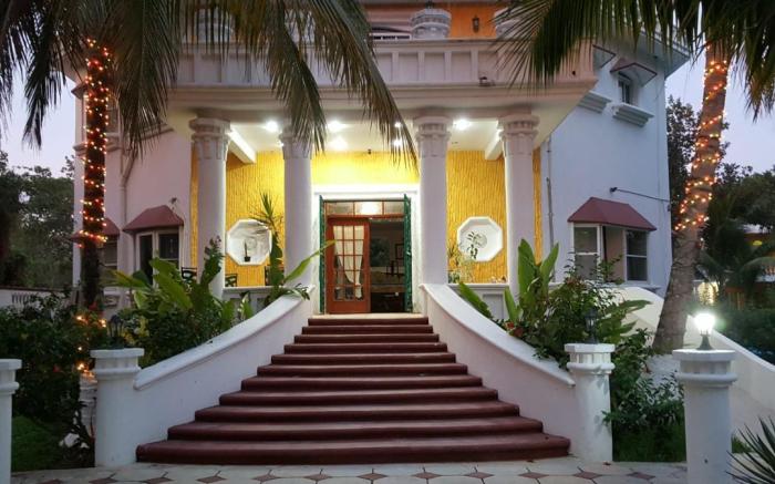 Mansion Giahn Bed & Breakfast