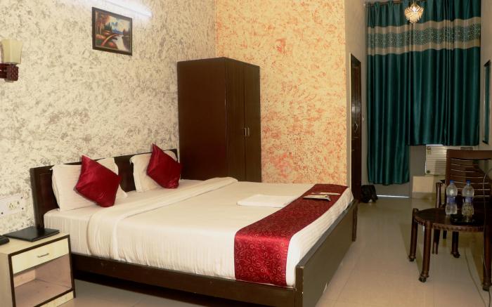 Hotel Happy Stay