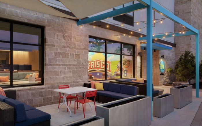 Tru by Hilton Frisco Dallas